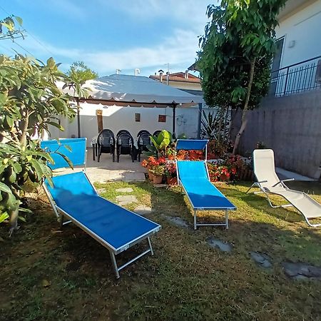 Vacanze A Viareggio Exterior foto